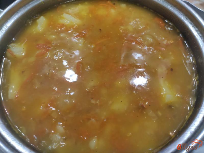 Фото приготовление рецепта: Картофель с овощами и плавленным сыром шаг №7