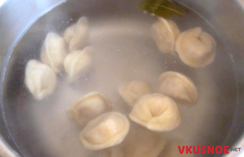 Фото приготовление рецепта: Пельмени с мясом кролика шаг №7