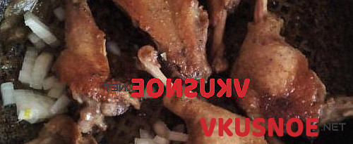Фото приготовление рецепта: Утка тушеная с квашеной капустой шаг №4