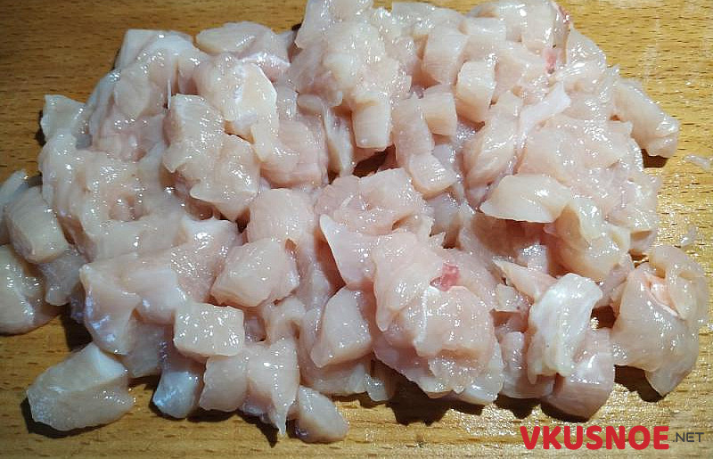 Фото приготовление рецепта: Рубленые куриные котлеты с грибами шаг №3