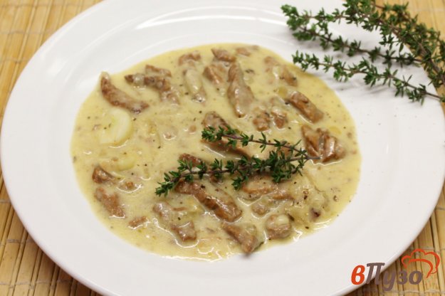 Бефстроганов с чесноком и тимьяном