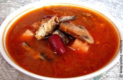Борщ с грибами, килькой и фасолью