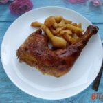 Домашний петух запечённый в духовке с картофелем