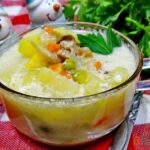 Ингредиенты
						
							
								
								


	Вешенки
	
		200 г
		
	




	Картофель
	
		2-3 шт.
		
	




	Мексиканская овощная смесь
	
		200 г
		
	




	Лук репчатый
	
		1 шт.
		
	




	Масло оливковое
	
		2 ст. л.
		
	




	Сметана
	
		200 г
		
	


							
						
					
				
			
			
			
				Грибной суп с мексиканской смесью и сметаной
				
					
            
                
                    
                    
                    
                    
                    
                
                
                    
                        
                        
                        
                        
                        
                    
                
            
            
        
					4
				
				Сегодня приготовим очень вкусный и лёгкий грибной суп с овощами и см …
				9-02-2022, 13:36