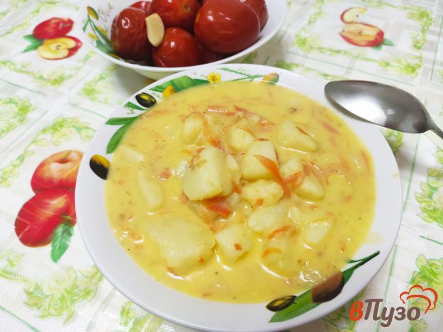 Картофель с овощами и плавленным сыром