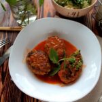 Ленивые голубцы с рисом, капустой и фаршем в кастрюле