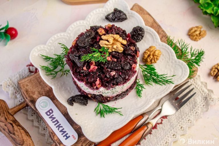 Салат из свеклы «Красный бархат»