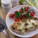 Стейки индейки с песто и моцареллой