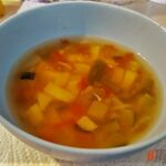 Суп с морепродуктами  с овощами для деток