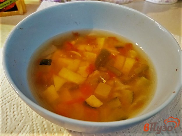 Суп с морепродуктами  с овощами для деток