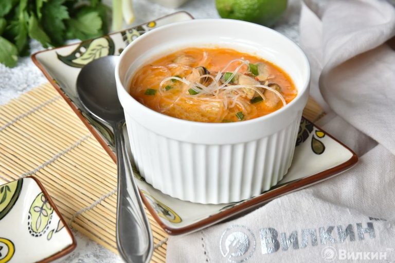 Томатный суп с морепродуктами — рецепт с фото пошагово